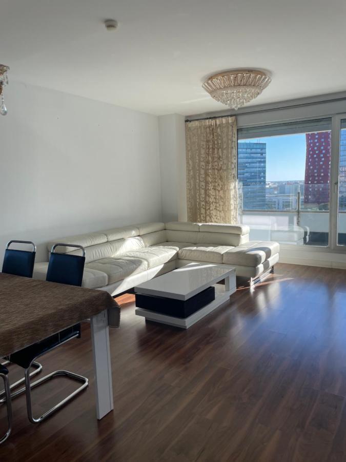 Fira De Barcelona City View Apartment With Garage Parking L'Hospitalet de Llobregat Exterior foto