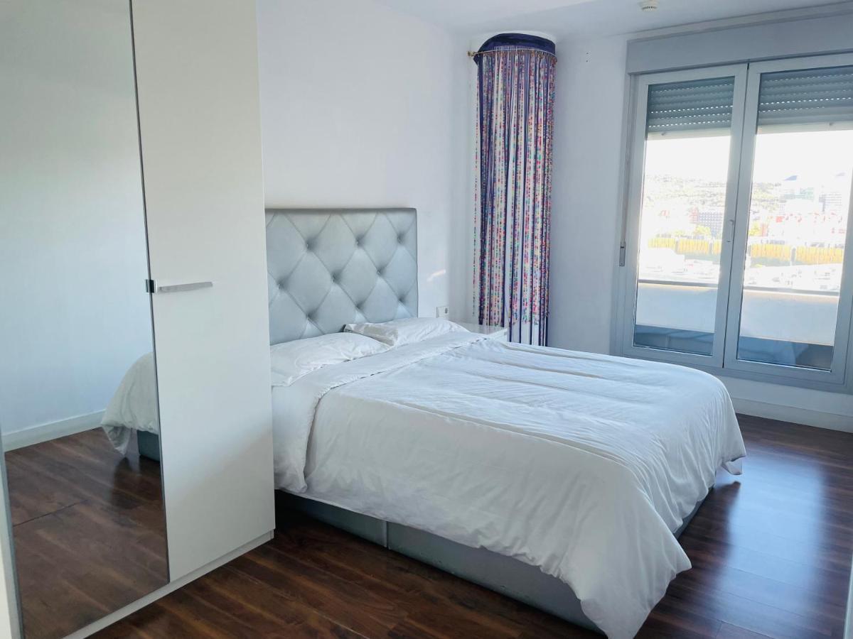 Fira De Barcelona City View Apartment With Garage Parking L'Hospitalet de Llobregat Exterior foto