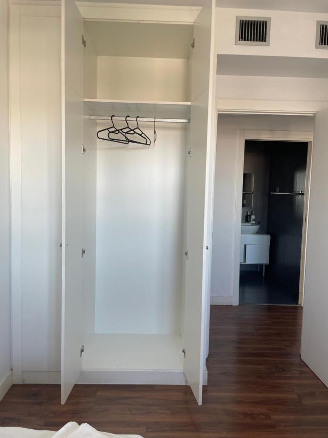 Fira De Barcelona City View Apartment With Garage Parking L'Hospitalet de Llobregat Exterior foto