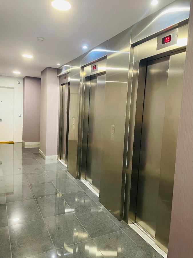Fira De Barcelona City View Apartment With Garage Parking L'Hospitalet de Llobregat Exterior foto
